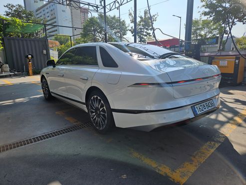 Hyundai Grandeur Caligraphy — пробег 2 279 км — фото 4 из 5