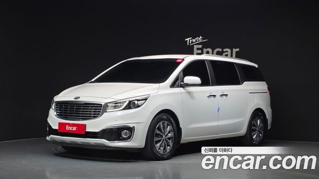 Kia Carnival 9-seater Luxury — пробег 82 150 км — фото 1 из 5