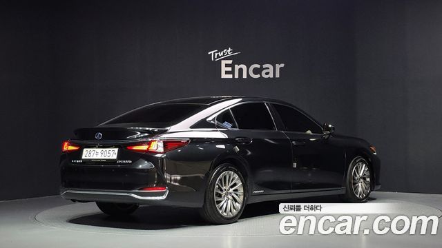 Lexus ES Executive — пробег 107 706 км — фото 2 из 5