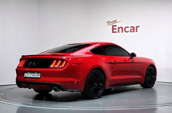 Ford Mustang Coupe — пробег 162 851 км — фото 2 из 5