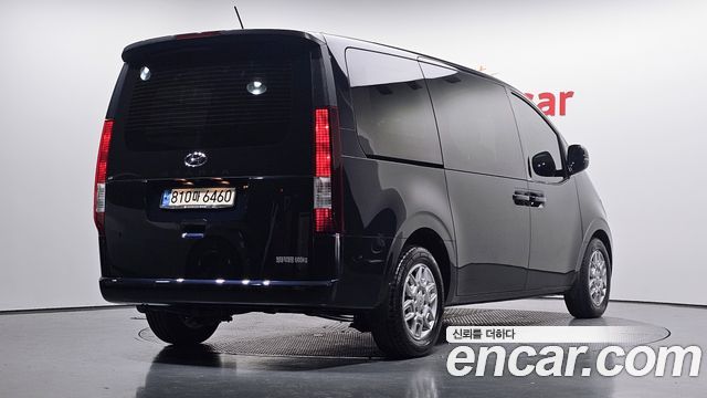 Hyundai Staria Cargo 5-Seater Modern — пробег 118 480 км — фото 2 из 5