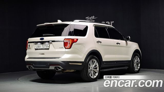 Ford Explorer 2.3 Limited 4WD 5th — пробег 69 489 км — фото 2 из 5