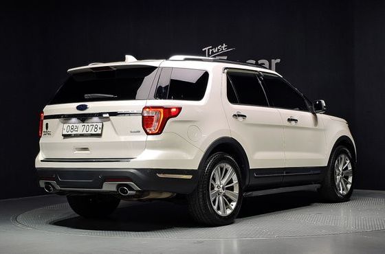 Ford Explorer 2.3 Limited 4WD 5th — пробег 69 489 км — фото 2 из 5