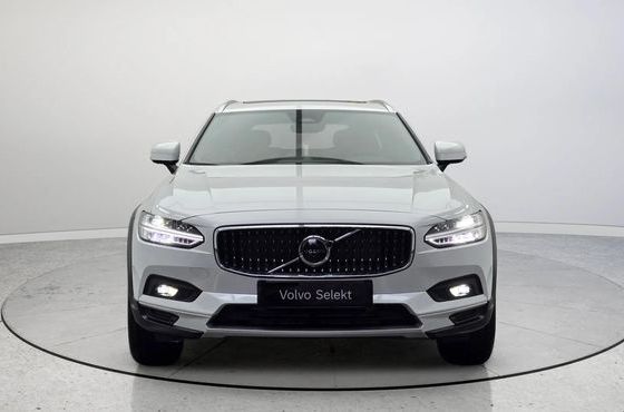 Volvo V90 B5 Ultra AWD — пробег 9 180 км — фото 2 из 5