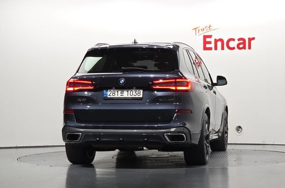BMW X5 xDrive 40i M Sport — пробег 89 475 км — фото 4 из 5