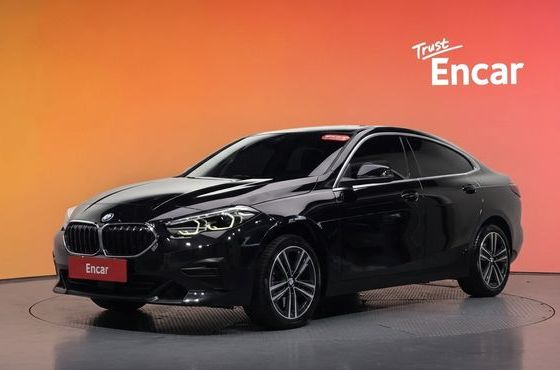BMW 2-Series 220i Advantage — пробег 40 042 км — фото 1 из 5