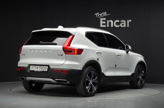 Volvo XC40 T4 Inscription — пробег 59 482 км — фото 2 из 5