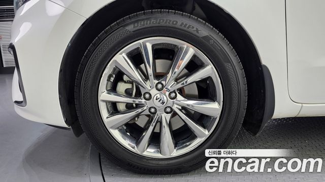 Kia Carnival 9-Seater Noblesse Special — пробег 118 725 км — фото 5 из 5