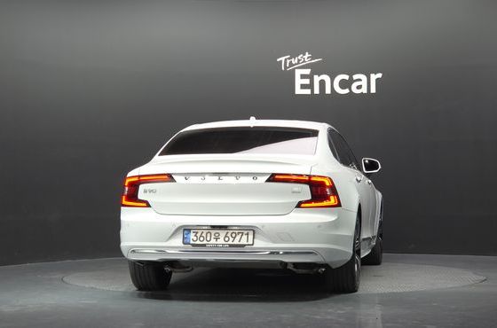 Volvo S90 T8 AWD Ultimate Bright — пробег 48 363 км — фото 4 из 5