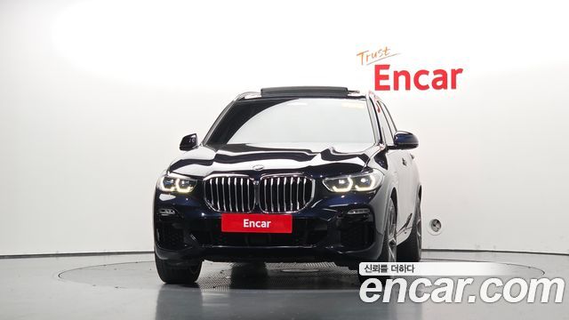 BMW X5 xDrive 45e M Sport — пробег 121 623 км — фото 3 из 5