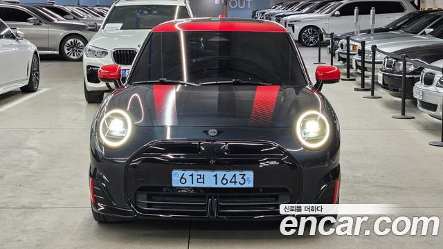 Mini Cooper JCW — пробег 4 185 км — фото 3 из 5