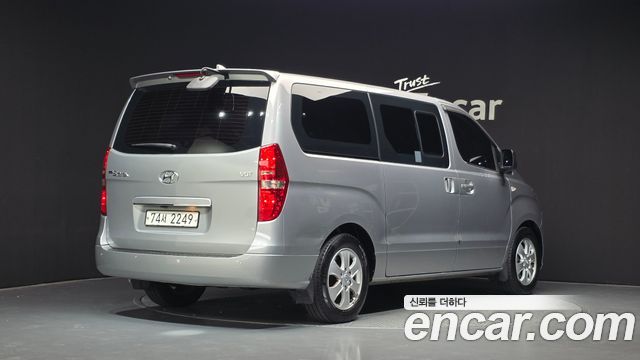 Hyundai Starex Wagon 12-Seater Modern — пробег 125 712 км — фото 2 из 5