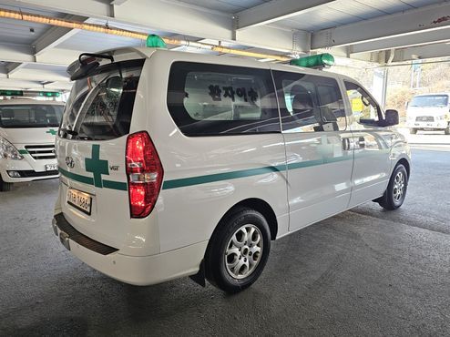 Hyundai Starex Ambulance — пробег 57 237 км — фото 5 из 5