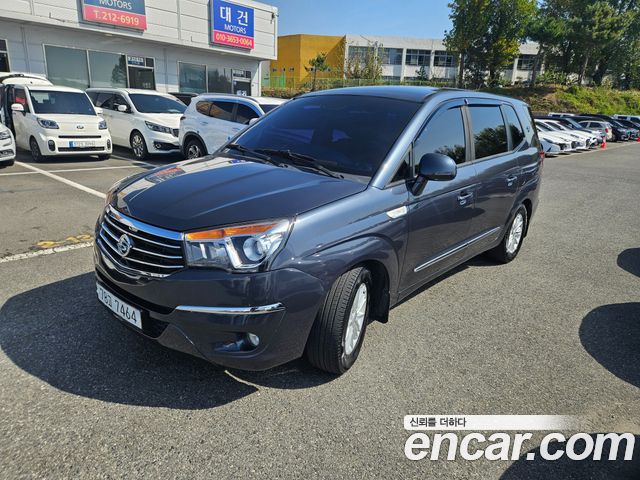 Ssangyong KORANDO 2WD TX 11-seater — пробег 103 000 км — фото 3 из 5