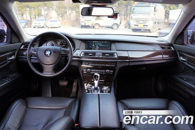 BMW 7-Series 750Li xDrive — пробег 135 000 км — фото 2 из 5