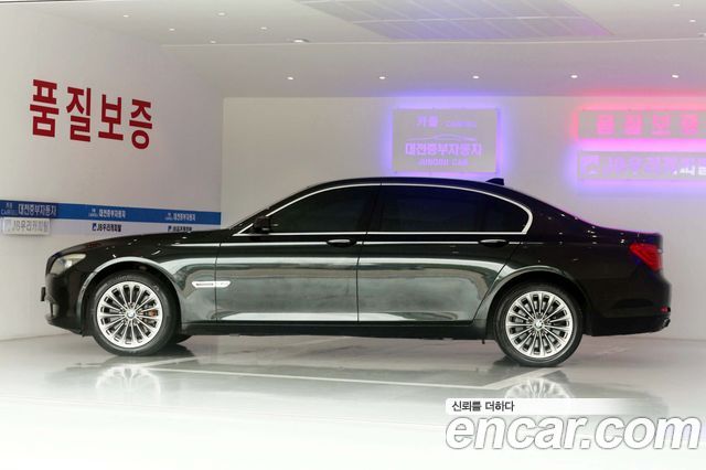 BMW 7-Series 750Li xDrive — пробег 135 000 км — фото 5 из 5