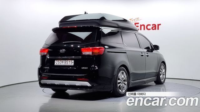 Kia Carnival 9-seater Hi-Limousine Prestige — пробег 139 310 км — фото 2 из 5