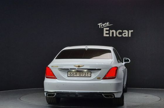 Genesis EQ900 3.3 T-GDI AWD Prestige — пробег 80 234 км — фото 4 из 5