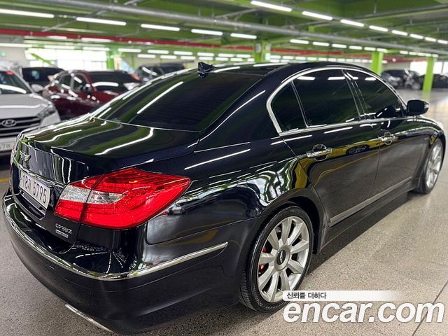 Hyundai Genesis из Кореи Encar