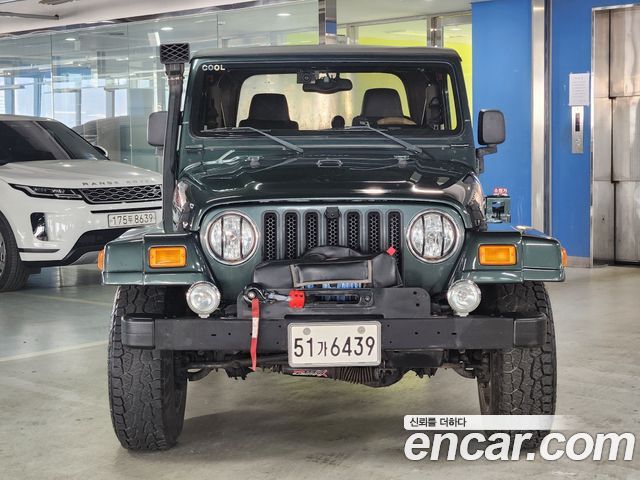 Jeep Wrangler 4.0 — пробег 85 000 км — фото 3 из 5