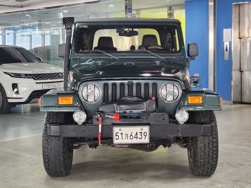 Jeep Wrangler 4.0 — пробег 85 000 км — фото 3 из 5