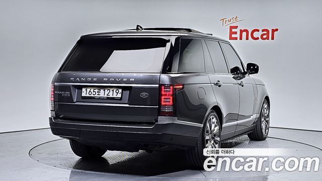 Land Rover Range Rover 4.4 SDV8 Vogue SE DIESEL — пробег 83 698 км — фото 2 из 5
