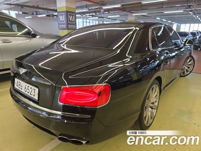 Bentley Flying Spur 4.0 — пробег 96 000 км — фото 2 из 5