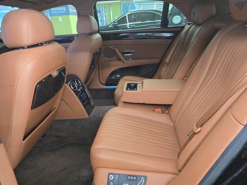 Bentley Flying Spur 4.0 — пробег 96 000 км — фото 5 из 5