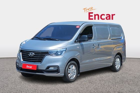 Hyundai Starex Van 3-Seater Smart — пробег 135 740 км — фото 1 из 5