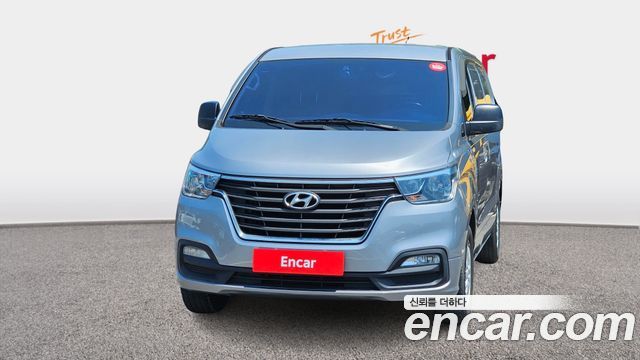 Hyundai Starex Van 3-Seater Smart — пробег 135 740 км — фото 3 из 5