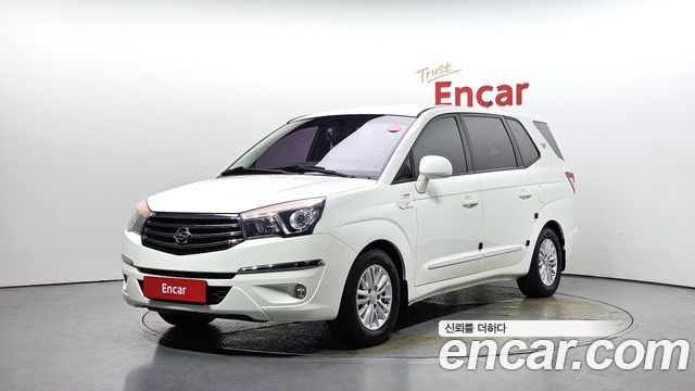 Ssangyong KORANDO 4WD LT 9-seater — пробег 83 689 км — фото 1 из 5
