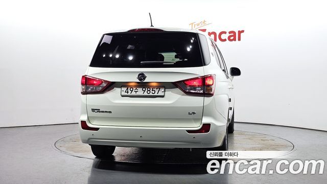Ssangyong KORANDO 4WD LT 9-seater — пробег 83 689 км — фото 4 из 5
