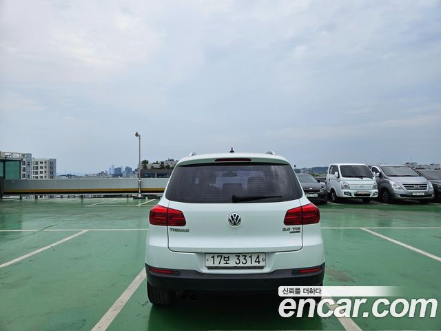 Volkswagen Tiguan 2.0 TDI Comfort 5N — пробег 292 000 км — фото 3 из 5