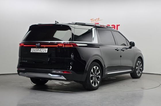 Kia Carnival Gasoline 9-Seater Noblesse — пробег 33 498 км — фото 2 из 5
