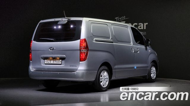 Hyundai Starex 3-Seater VAN Smart — пробег 267 424 км — фото 2 из 5