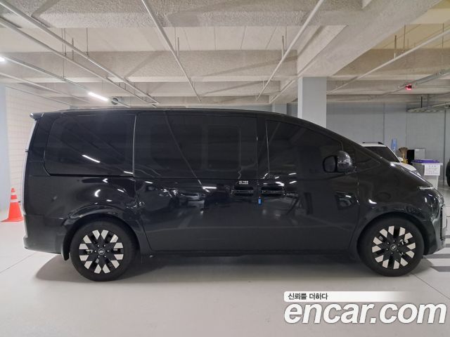 Hyundai Staria L3.5 Lounge 9-Seater Inspiration — пробег 103 000 км — фото 5 из 5