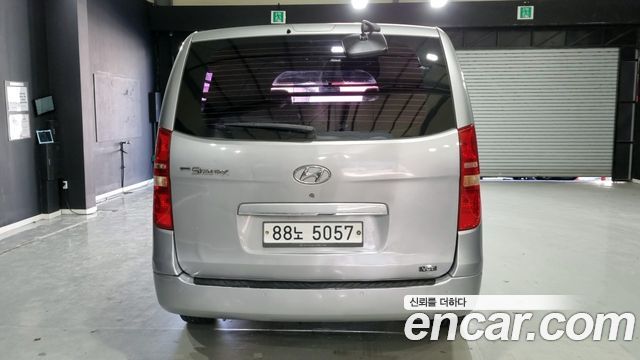 Hyundai Starex 5-Seater VAN CVX Deluxe — пробег 81 817 км — фото 4 из 5