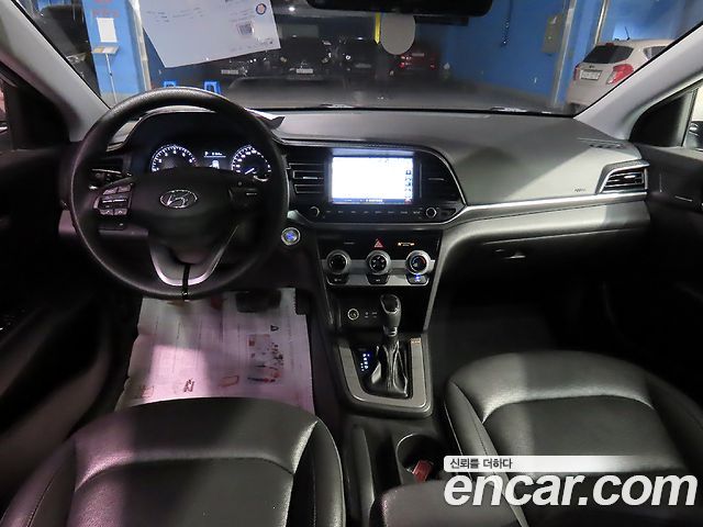 Hyundai AVANTE из Кореи Encar