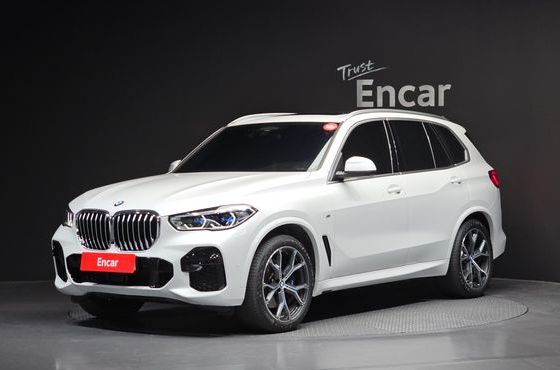 BMW X5 xDrive 40i M Sport — пробег 27 712 км — фото 1 из 5