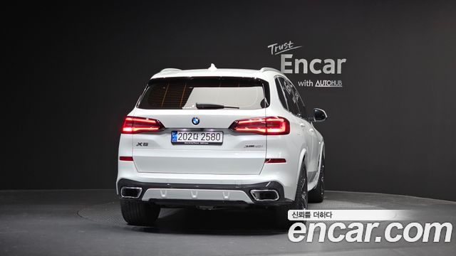 BMW X5 xDrive 40i M Sport — пробег 27 712 км — фото 4 из 5