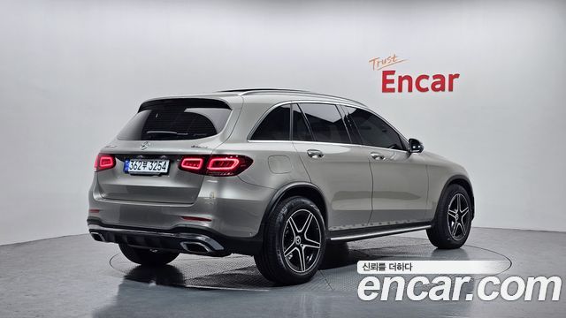 Mercedes-Benz GLC-Class GLC300 4MATIC — пробег 66 826 км — фото 2 из 5