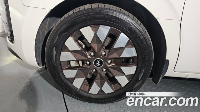 Hyundai Staria из Кореи Encar