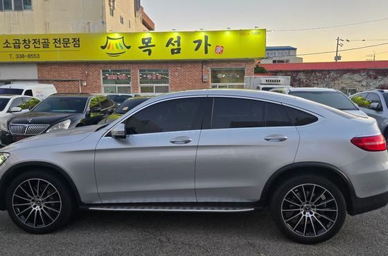 Mercedes-Benz GLC-Class GLC220 d 4MATIC Premium Coupe — пробег 40 000 км — фото 4 из 5