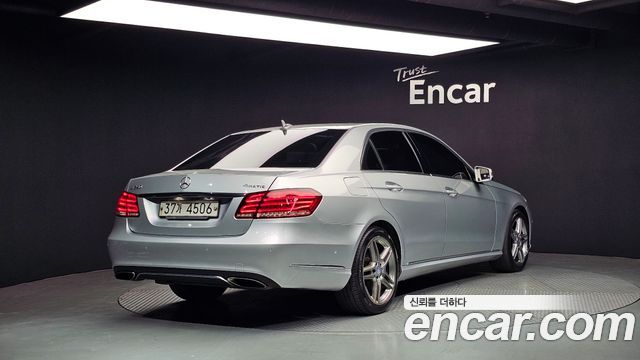 Mercedes-Benz E-Class E220 CDI Avantgarde — пробег 182 722 км — фото 2 из 5