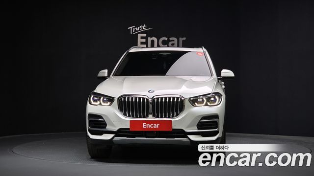 BMW X5 xDrive 40i xLine — пробег 66 481 км — фото 3 из 5