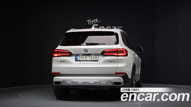BMW X5 xDrive 40i xLine — пробег 66 481 км — фото 4 из 5