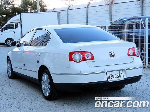 Volkswagen Passat 2.0 TDI Premium B6 — пробег 281 623 км — фото 3 из 5