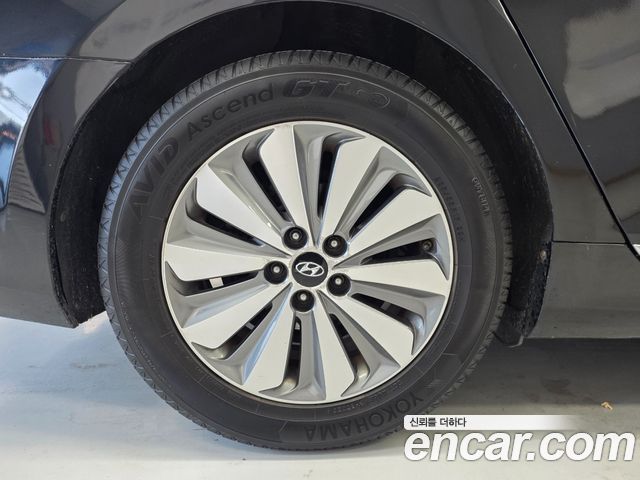 Hyundai Grandeur Premium — пробег 207 139 км — фото 5 из 5