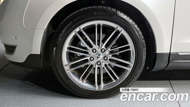 Lincoln MKT из Кореи Encar