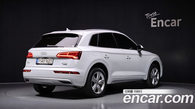 Audi Q5 40 TDI Quattro Premium — пробег 26 278 км — фото 2 из 5